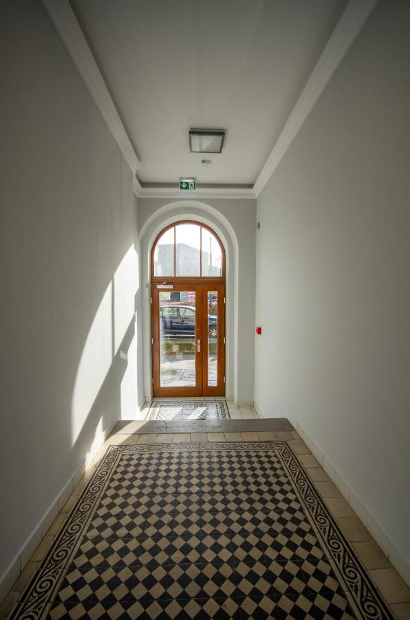 Inpoint Wielopole 32 Boutique Apartments Old Town&Kazimierz District Krakow Bagian luar foto