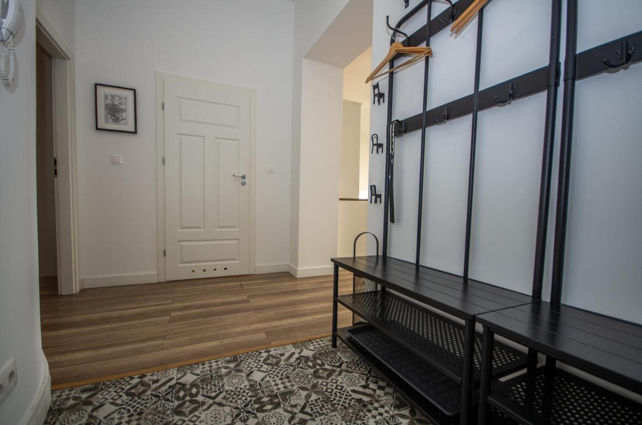 Inpoint Wielopole 32 Boutique Apartments Old Town&Kazimierz District Krakow Bagian luar foto