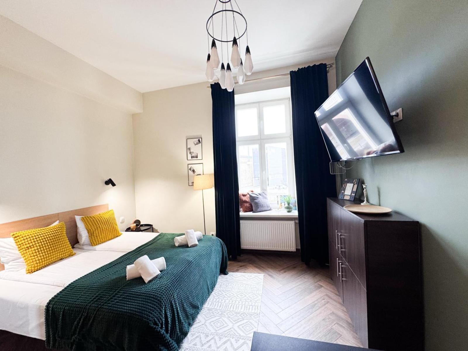 Inpoint Wielopole 32 Boutique Apartments Old Town&Kazimierz District Krakow Bagian luar foto
